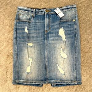 NWT - EXPRESS DENIM STRETCHY SKIRT SZ 8